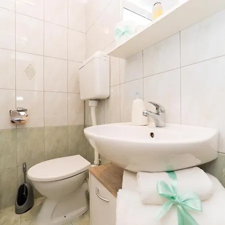Apartment Mihaela *